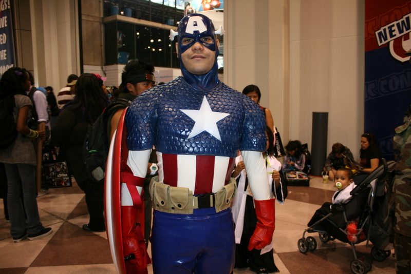 Illustration for article titled The Avengers Cosplay